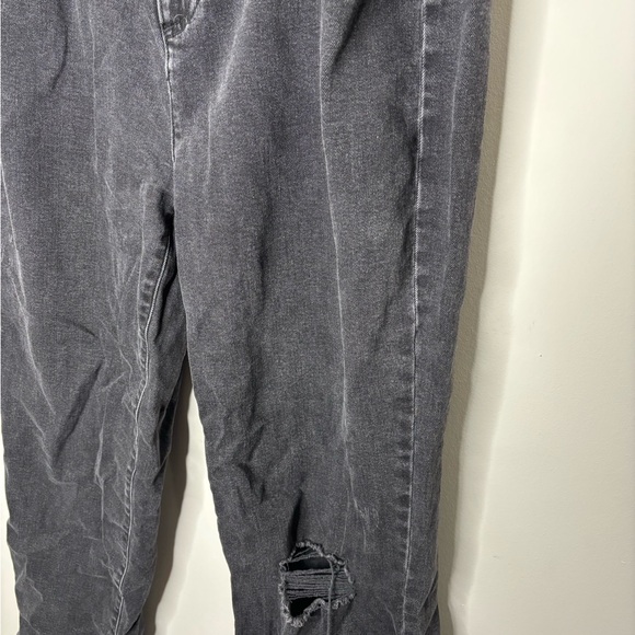 Joe Fresh Straight High Rise Ripped Jeans - Picture 2 of 3